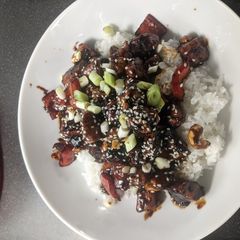 A picture of Spicy Cashew Chicken.