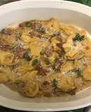 Tortellini alla panna o tortellini a la crema