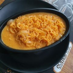 A picture of Chesse noodles.