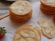 Gambar almond crispy