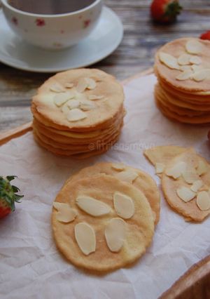 A picture of Almond Crispy, Easy and Guaranteed Crunchy👌.
