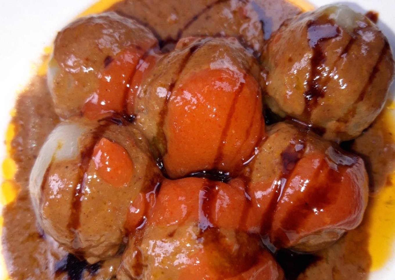 Cilok sapi bumbu kacang