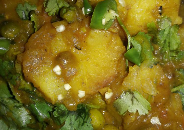 How to Make Speedy Dum aloo matar