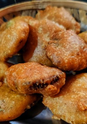 A picture of Spiny gourd pakodas (Kakrol bajji).