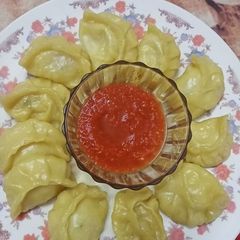 A picture of Momos.