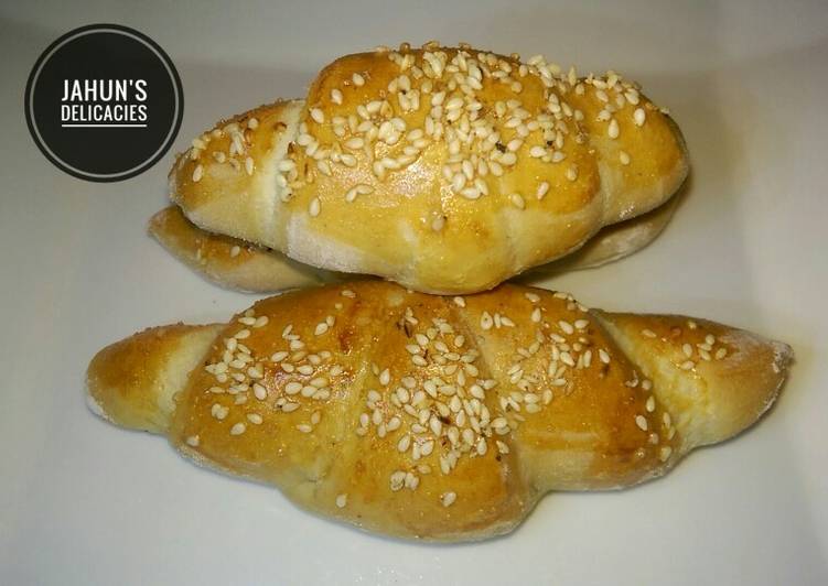 Simple Way to Prepare Perfect Croissant Bread