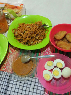 Foto resep Nasi Uduk Rice Cooker #BikinRamadanBerkesan