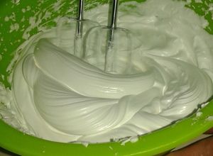 Una foto de Merengue Francés