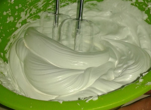 Una foto de Merengue Francés