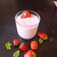 A picture of Strawberry milk shake.