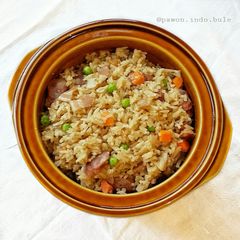 A picture of Claypot Rice in Rice Cooker.