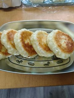 高麗菜水煎包 的食譜成品照片