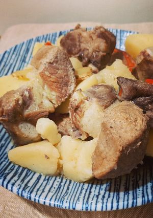 馬鈴薯燉排骨 的食譜成品照片