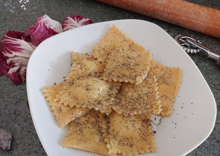 Ravioli con radicchio e mascarpone