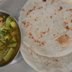 A picture of Pathiri.