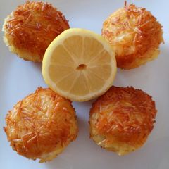 A picture of Angel hair pasta coated fish balls.