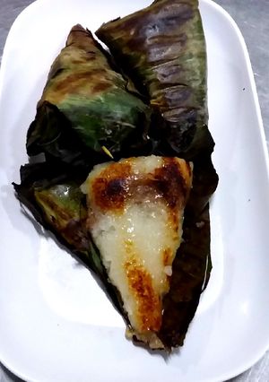 รูปของ ข้าวเหนียวปิ้งไส้เผือก