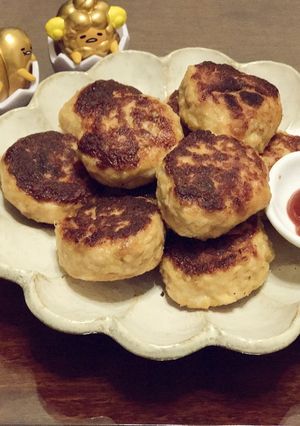 香煎雞肉豆腐丸 的食譜成品照片