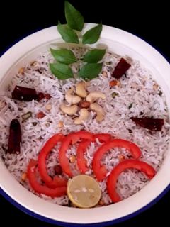 કોકોનટ રાઇસ (Coconut Rice Recipe In Gujarati) રેસીપી મુખ્ય ફોટો