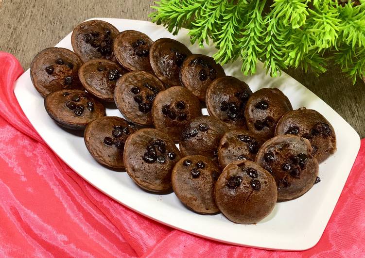 Steps to Make Ultimate Choco Chips Mini Cake