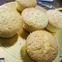 A picture of Muffins.