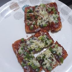 A picture of Bread pizza.