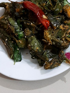 પાત્રા(patra in Gujarati) રેસીપી મુખ્ય ફોટો