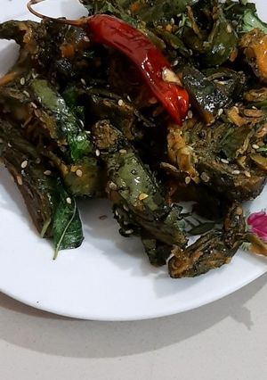 પાત્રા(patra in Gujarati) રેસીપી મુખ્ય ફોટો