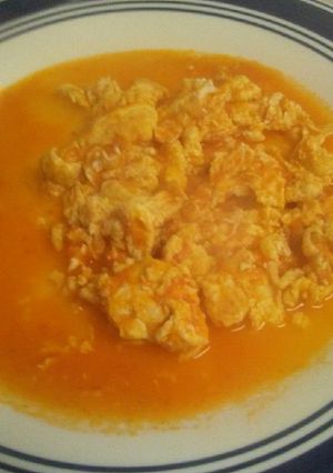 Una foto de Huevo en salsa