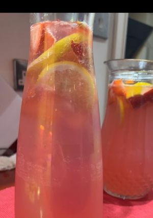 A picture of Strawberry and lemonade mocktail.