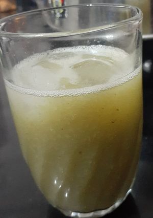 લીલી દ્રાક્ષનું જ્યુસ (Green Grapes Juice Recipe In Gujarati) રેસીપી મુખ્ય ફોટો