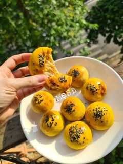 Hình của món Bánh bí đỏ nhân phômai.