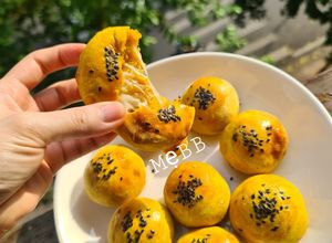 Hình của món Bánh bí đỏ nhân phômai.