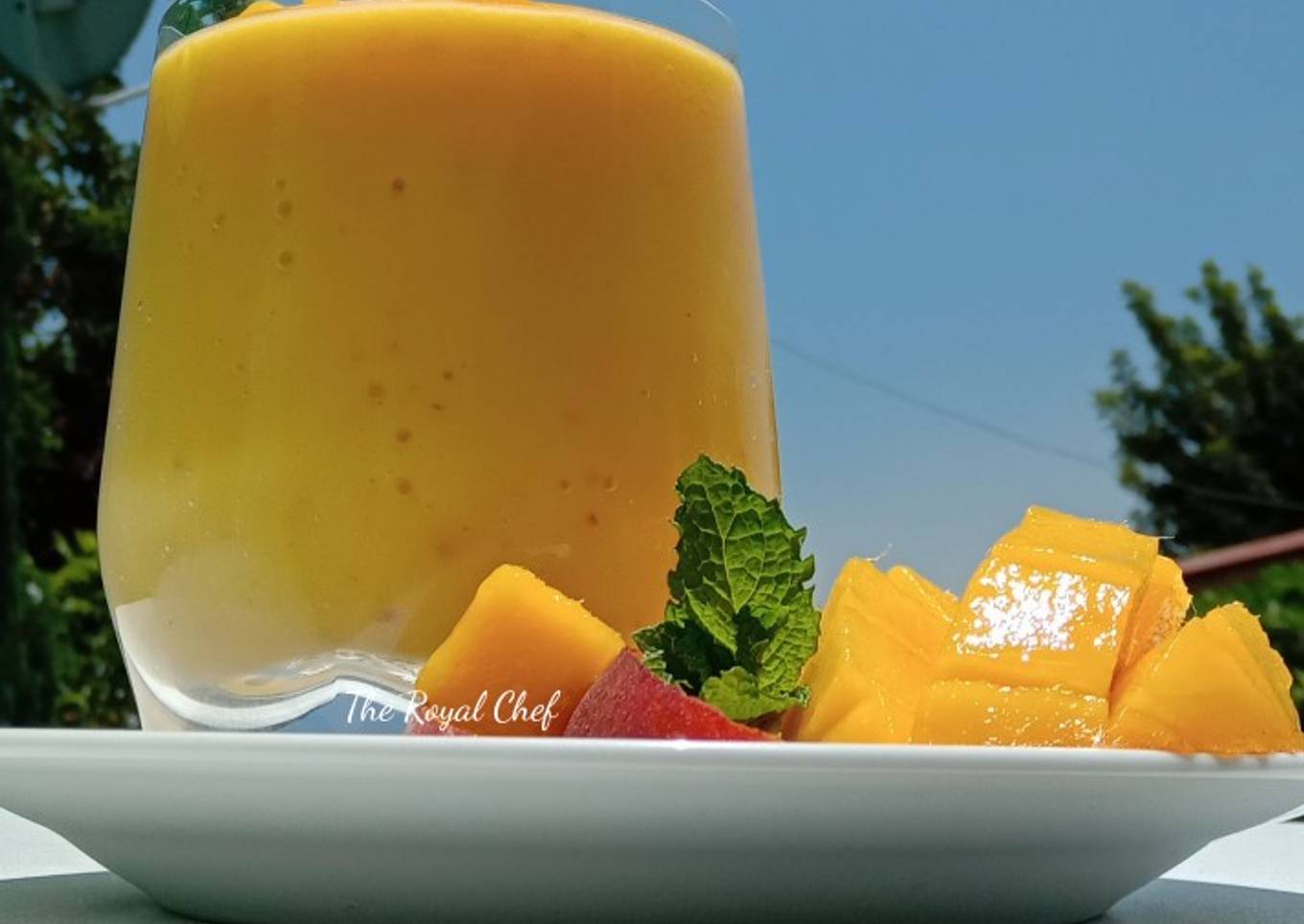 Mango & peach🍑 smoothie