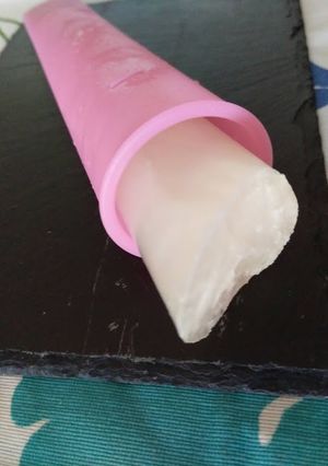 Una foto de Helado casero de hielo sabor lima limón (Tipo Calippo)
