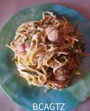 Esparregueti (Espagueti con espárragos, pollo, tocino)