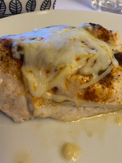 Una foto de Pollo relleno con mozzarella