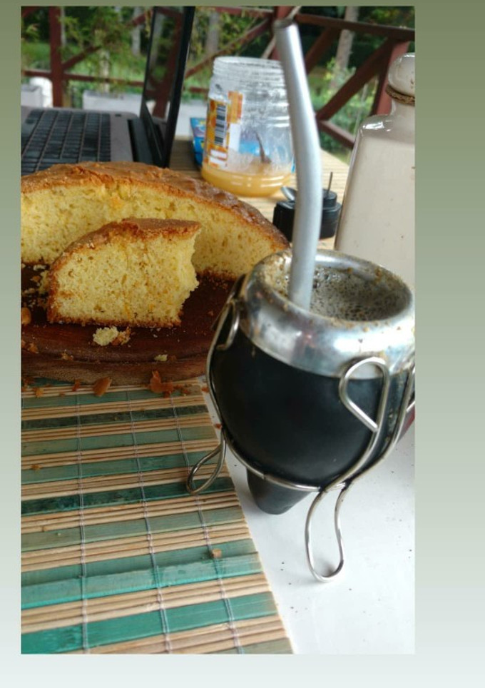 Una foto de Torta de naranja, súper fácil