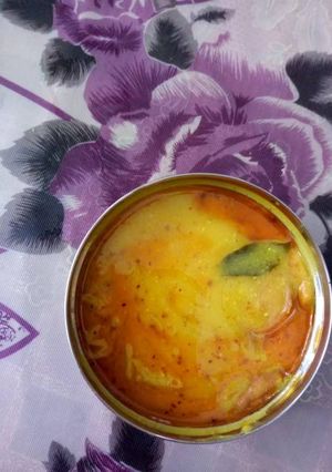 A picture of Pakora Kadhi.