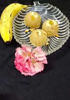 A picture of Banana suji halwa.