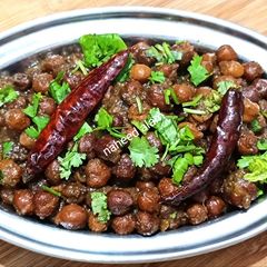 A picture of Bihari Style Chana Ghugni.