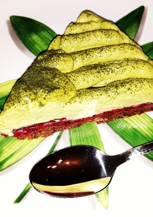 Une photo de ☆Tarte Thé Matcha Framboise et Chocolat☆