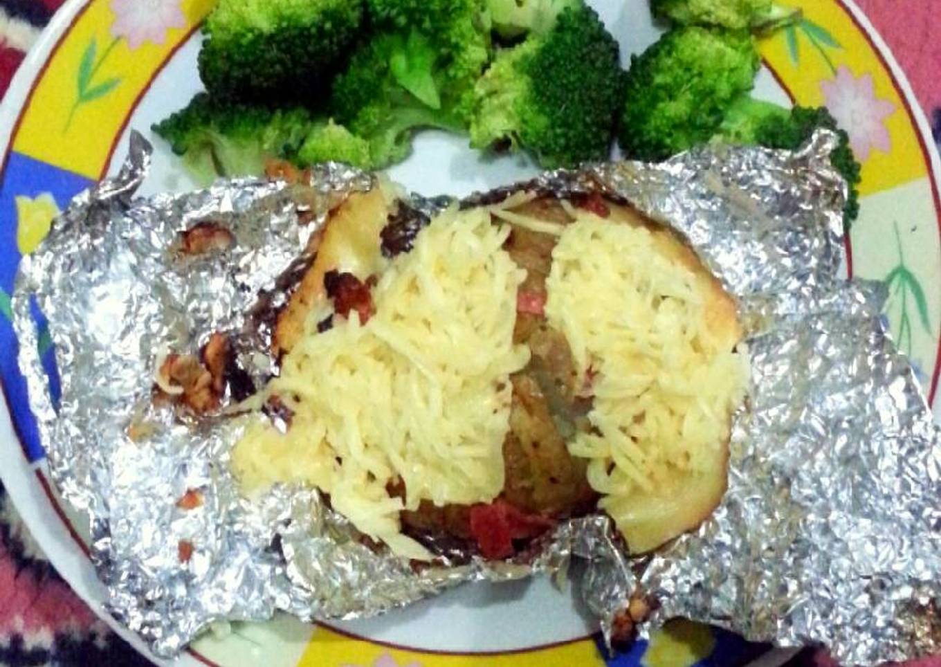 Garlic Baked Potato With Cheese and Brocoli Ala Ibun -2-