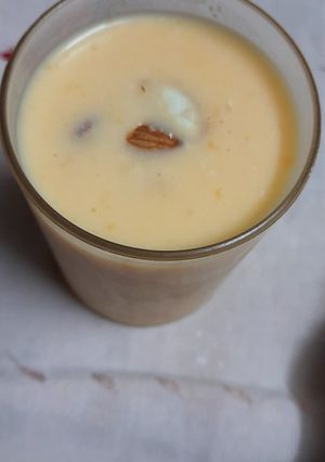 A picture of Mango shake.