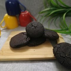 Chocolate Flat Cookies A picture of Chocolate Flat Cookies.