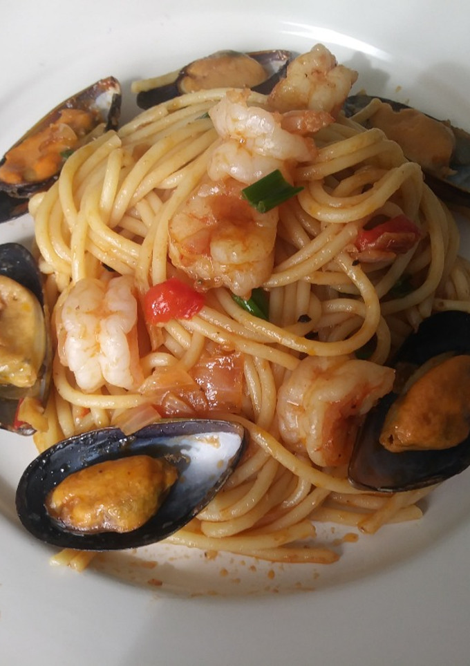 Una foto de Espaguetis con mariscos