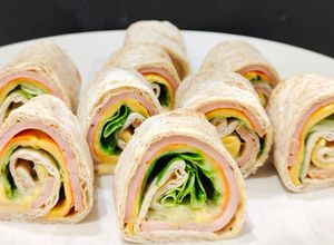 Gambar Chicken Slice and Cheese Pinwheels (Tortilla Roll Ups)