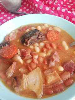 Una foto de Fabada Exprés con judías bicolor