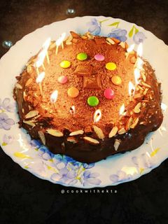 ओरियो चॉकलेट केक (Oreo chocolate cake recipe in hindi) रेसिपी मुख्य फोटो