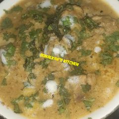 A picture of Shahi Chicken.